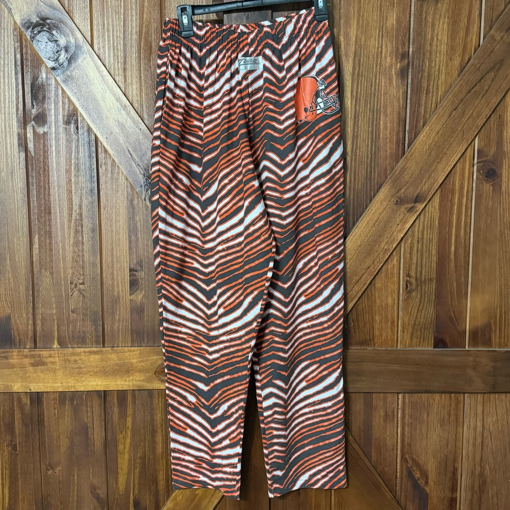 Zubaz NFL Men's Cleveland Browns Zebra Left Hip Logo Lounge Pant Small